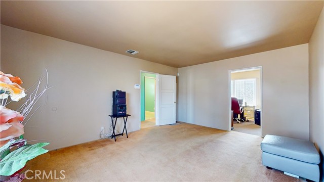 Detail Gallery Image 6 of 33 For 1934 W 108th St, Los Angeles,  CA 90047 - 4 Beds | 2 Baths