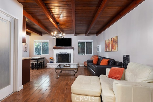 Detail Gallery Image 13 of 30 For 5851 Premiere Ave, Lakewood,  CA 90712 - 3 Beds | 3 Baths