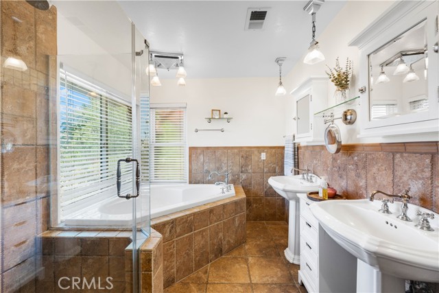 4 Bed Home for Sale in Acton, California