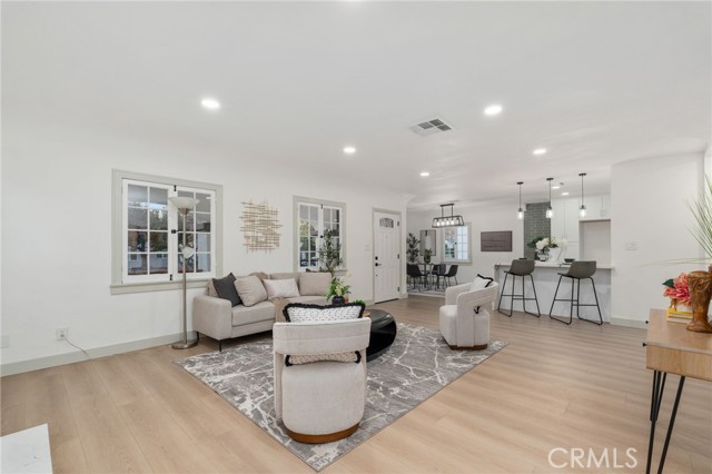 Detail Gallery Image 6 of 28 For 3335 N Mayfield, San Bernardino,  CA 92405 - 3 Beds | 2 Baths