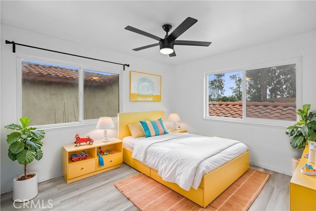 Image 8 of 23 For 1558 Camelot Drive