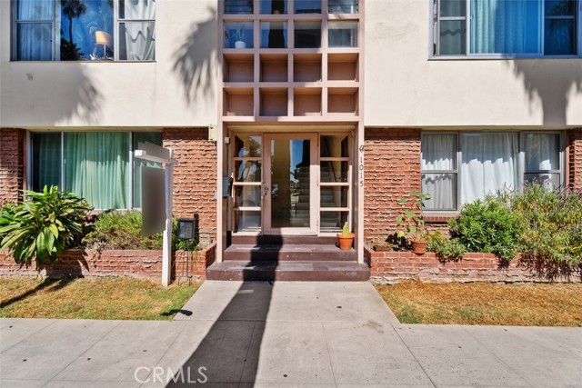 1015 E. Ocean Blvd., 4 photo 14