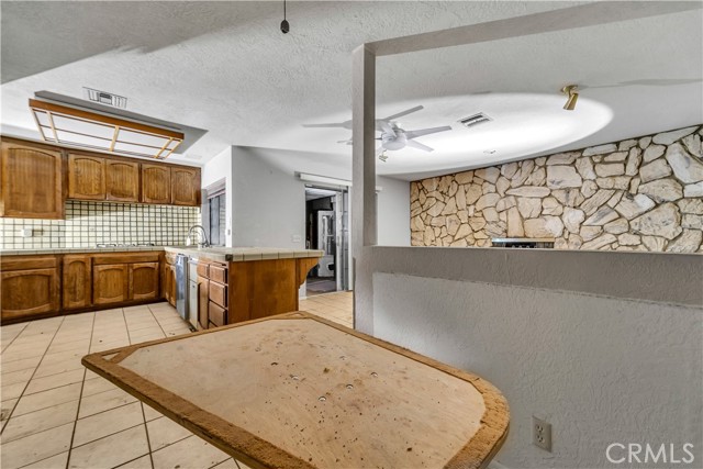 Detail Gallery Image 7 of 24 For 42944 Beau Ville Ct, Lancaster,  CA 93536 - 3 Beds | 2 Baths