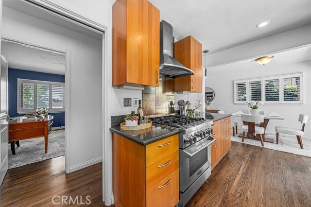 7135 W 91st Street, Los Angeles CA: https://media.crmls.org/medias/34a0542f-a078-4e99-b927-9557443d9c1a.jpg