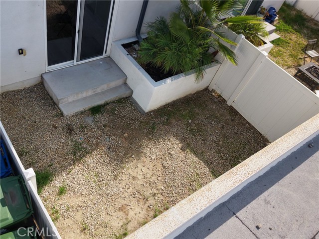 Detail Gallery Image 6 of 7 For 5743 Fulcher, North Hollywood,  CA 91601 - 4 Beds | 4 Baths