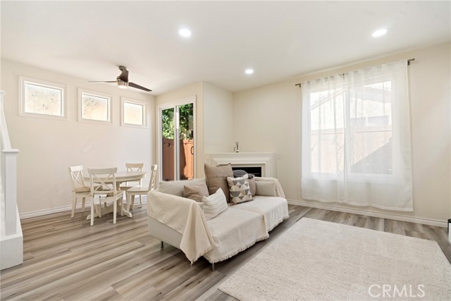 Detail Gallery Image 4 of 24 For 24 Rue De Nicole, Lake Forest,  CA 92610 - 3 Beds | 2/1 Baths
