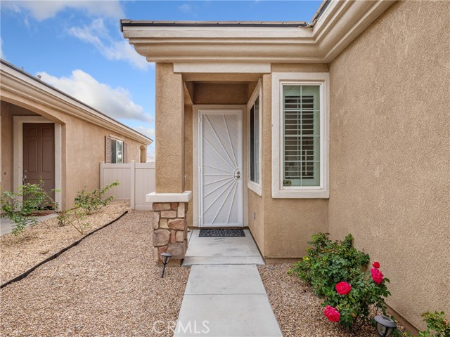 Detail Gallery Image 8 of 36 For 10364 Lakeshore Dr, Apple Valley,  CA 92308 - 2 Beds | 2 Baths