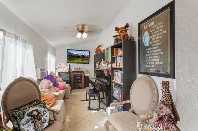 Detail Gallery Image 16 of 25 For 12501 Willowood, Garden Grove,  CA 92840 - 3 Beds | 1 Baths