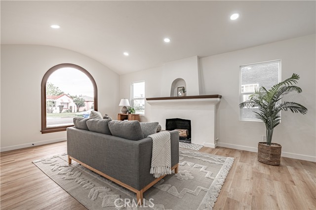 Image 3 for 7506 S Halldale Ave, Los Angeles, CA 90047