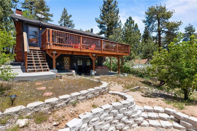 Detail Gallery Image 4 of 25 For 39273 Peak Ln, Big Bear Lake,  CA 92315 - 3 Beds | 2 Baths