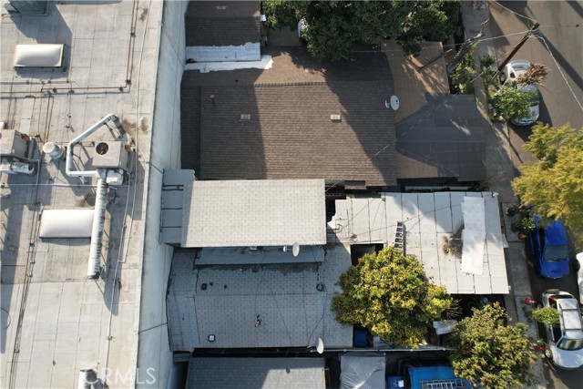 1726 E 47th Street, Los Angeles CA: https://media.crmls.org/medias/34a26a43-184f-44e6-bd10-1a59134326f8.jpg