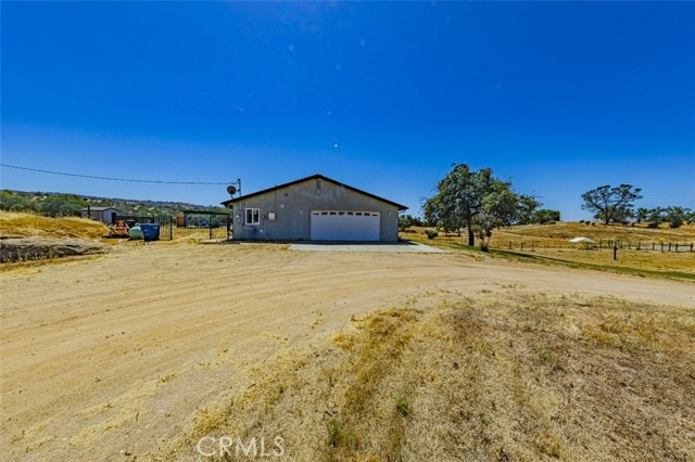 35095 Rough Rider Way, Raymond CA: https://media.crmls.org/medias/34a28eae-a996-4136-b3a6-386a4d87356a.jpg