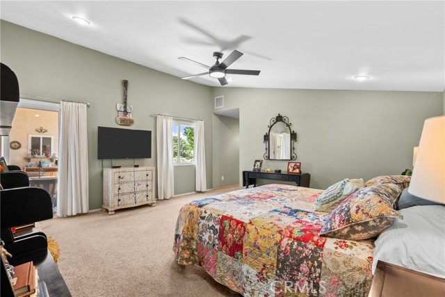 39662 86th W Street, Leona Valley CA: https://media.crmls.org/medias/34a34f4f-5d58-48a1-af45-213045822107.jpg
