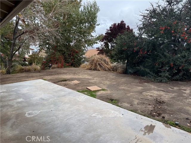 Detail Gallery Image 13 of 18 For 13715 Hidden Valley, Victorville,  CA 92395 - 4 Beds | 3 Baths