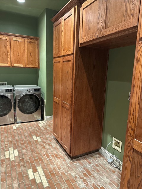 9003 Forest Oaks Court, Bakersfield CA: https://media.crmls.org/medias/34a4294d-42d9-4a66-8665-ac6d23eb8f44.jpg