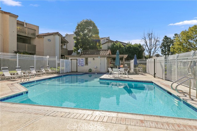 Detail Gallery Image 25 of 27 For 16581 Grunion Lane #204,  Huntington Beach,  CA 92649 - 2 Beds | 2 Baths