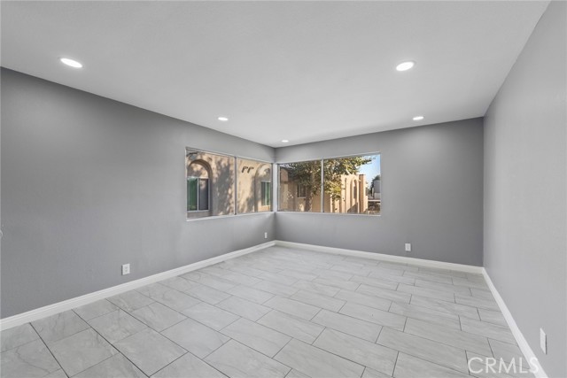Detail Gallery Image 13 of 49 For 212 S Kraemer Bld #1212,  Placentia,  CA 92870 - 3 Beds | 2 Baths