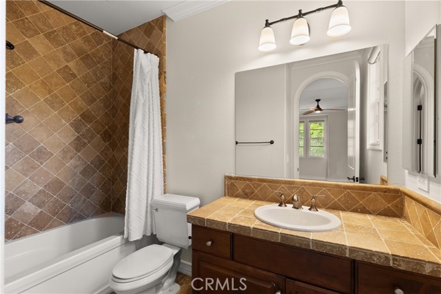 27502 Paseo Boveda, San Juan Capistrano CA: https://media.crmls.org/medias/34a84e51-14c5-4ca2-84aa-0e1fccbf2777.jpg