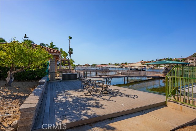 23256 Gray Fox Drive, Canyon Lake CA: https://media.crmls.org/medias/34a85750-8da6-4268-8b3e-b84cdeae4a98.jpg