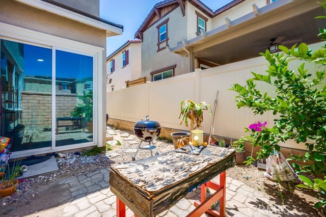 Detail Gallery Image 16 of 19 For 24229 Hazelnut Ave, Murrieta,  CA 92562 - 3 Beds | 2/1 Baths