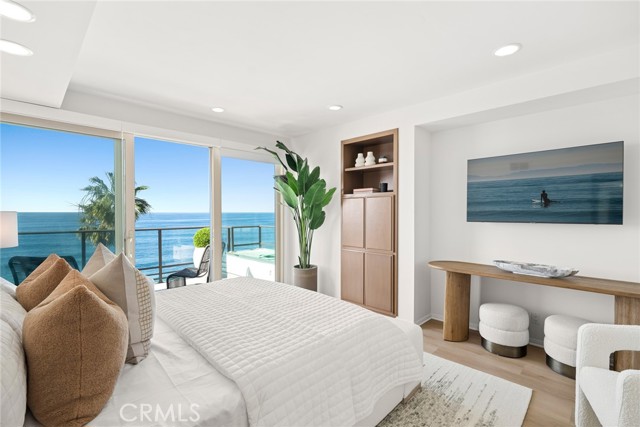 Detail Gallery Image 8 of 56 For 921 Gaviota Dr, Laguna Beach,  CA 92651 - 7 Beds | 7/1 Baths