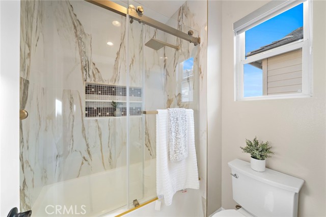 Detail Gallery Image 23 of 49 For 7095 Ashley Dr, Huntington Beach,  CA 92648 - 5 Beds | 3 Baths