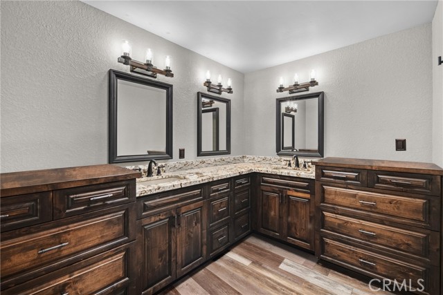 Detail Gallery Image 19 of 37 For 1856 Southfork Pl, Paso Robles,  CA 93446 - 3 Beds | 4 Baths