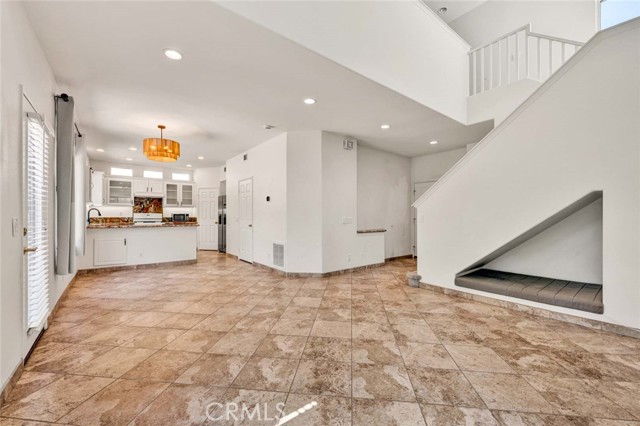 Detail Gallery Image 9 of 39 For 27 Cayman Brac, Aliso Viejo,  CA 92656 - 3 Beds | 2/1 Baths