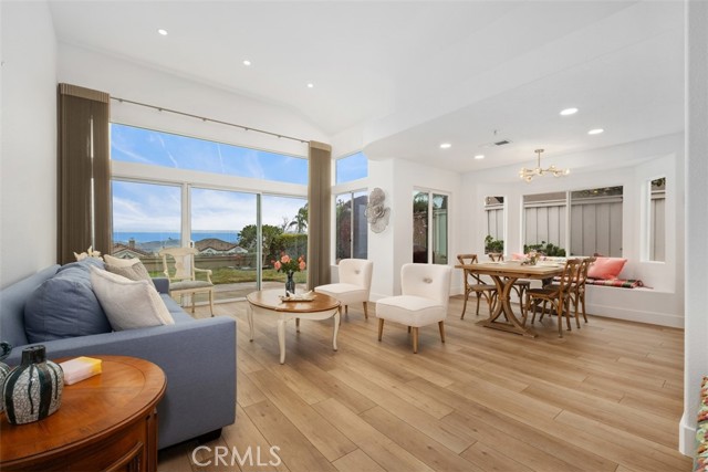 40 Camino Katia, San Clemente CA: https://media.crmls.org/medias/34aaa7a8-4f6d-415d-b267-b8a600034936.jpg