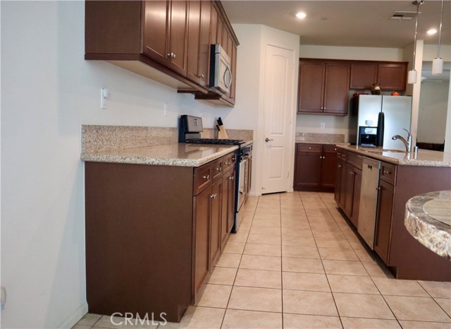 1429 Camino Sueno, Hemet CA: https://media.crmls.org/medias/34ab25ea-b6e0-47da-9e69-df3b87e1f6d4.jpg