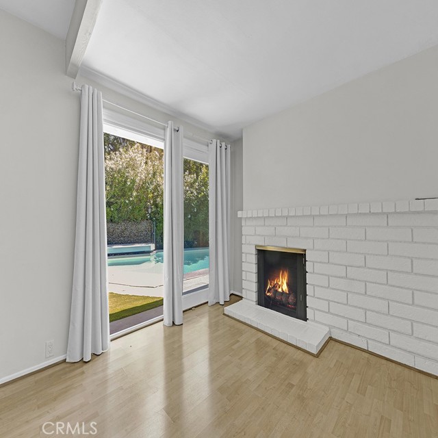 23020 Wrencrest Drive, Calabasas CA: https://media.crmls.org/medias/34ab291c-4de0-4862-9779-f9ddf11e0397.jpg