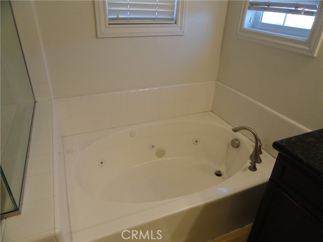 6171 Stonehaven Lane, Cypress CA: https://media.crmls.org/medias/34ac3158-3469-4463-a881-ccce38946703.jpg