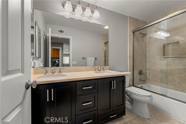 Image 34 of 59 For 8830 Wiley  