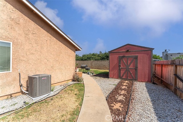 Image 19 of 31 For 9595 Altadena Drive
