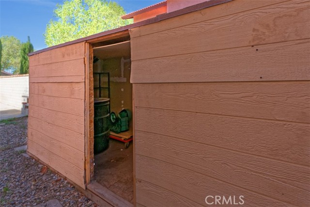 Detail Gallery Image 9 of 45 For 13030 Caspian, Victorville,  CA 92395 - 4 Beds | 3 Baths