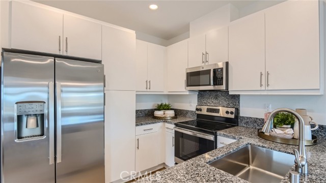 Detail Gallery Image 1 of 25 For 36351 Elizabeth Ln #35104,  Wildomar,  CA 92595 - 3 Beds | 2/1 Baths