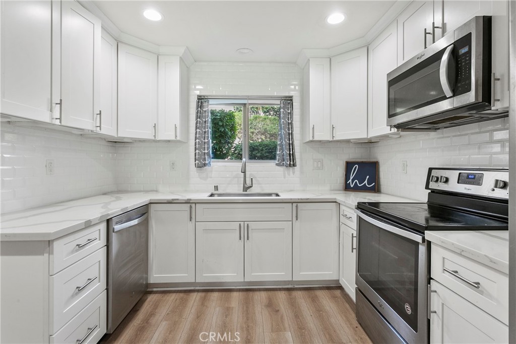 31658 W Nine Drive F120