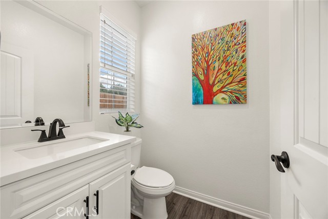 Detail Gallery Image 10 of 48 For 11612 Alton Dr, Corona,  CA 92883 - 3 Beds | 2/1 Baths