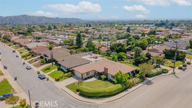 655 Fountain Springs Lane, Glendora CA: https://media.crmls.org/medias/34af1bf9-ee97-49c2-a7d5-8387b227abf4.jpg