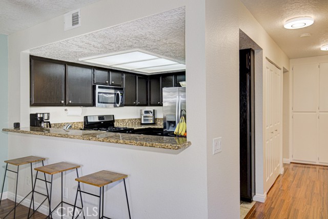 Detail Gallery Image 8 of 29 For 25631 Mont Pointe 7d,  Lake Forest,  CA 92630 - 2 Beds | 1/1 Baths