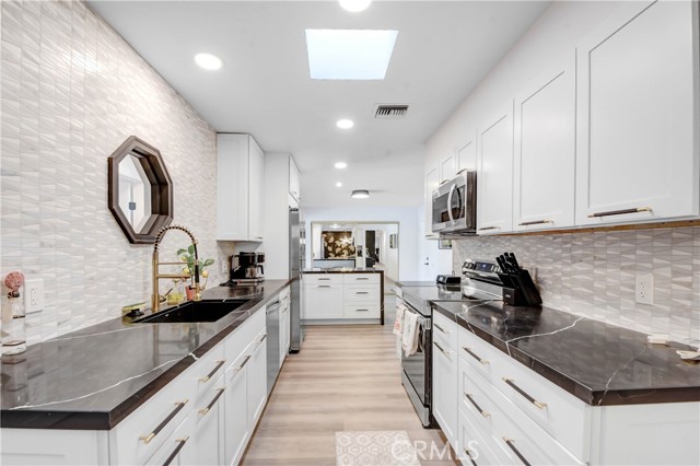 1980 E Rochelle Road, Palm Springs CA: https://media.crmls.org/medias/34af968e-9530-4132-aa23-bdde651ac5be.jpg