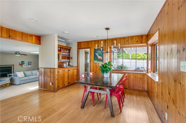 1951 Aliso Avenue, Costa Mesa CA: https://media.crmls.org/medias/34affb0b-cf6b-4750-9a90-86b31424f19c.jpg