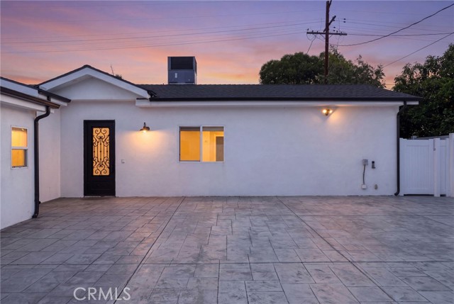 7819 Genesta AVE