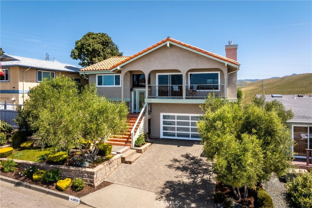 1310 Hillcrest Drive
