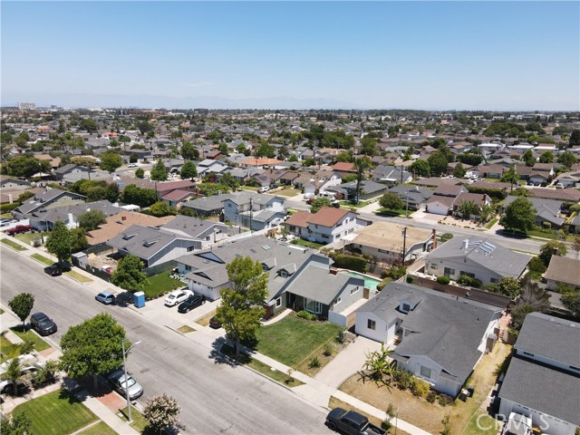 23532 Carlow Road, Torrance CA: https://media.crmls.org/medias/34b0f0c6-0e03-4bcb-bcd0-d66809a05029.jpg