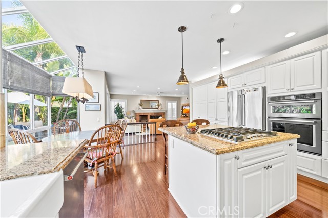 22432 Rosebriar, Mission Viejo CA: https://media.crmls.org/medias/34b19c0a-f187-4667-a8af-9dbe0e18e747.jpg