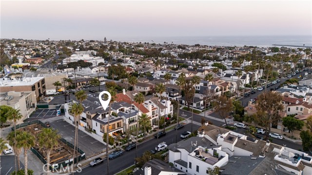 508 Goldenrod Avenue, Corona del Mar CA: https://media.crmls.org/medias/34b1df4e-68cc-4ae2-81c5-b1dcded0106c.jpg