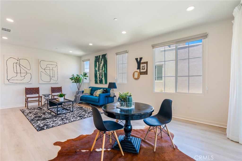 34b31d65 18e2 475b A322 4401be668785