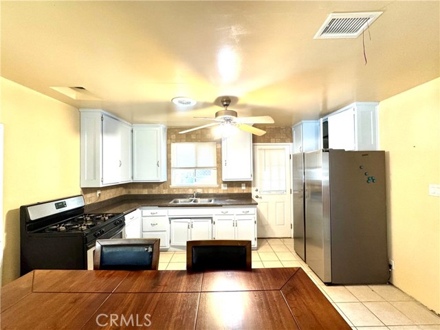 Detail Gallery Image 8 of 24 For 10811 Milano Ave, Norwalk,  CA 90650 - 4 Beds | 2 Baths