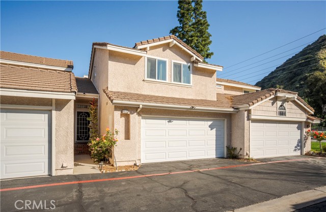 Detail Gallery Image 2 of 37 For 229 Windsong Ct, Azusa,  CA 91702 - 3 Beds | 3 Baths